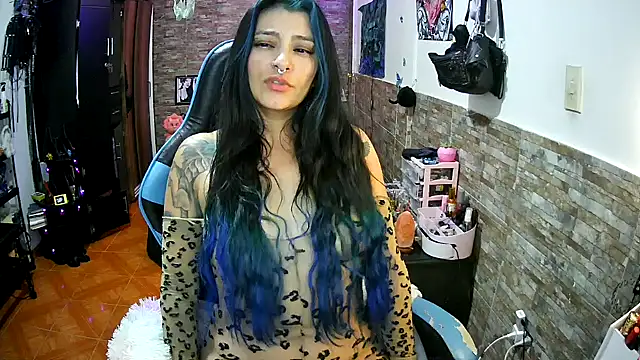 Chatroom XXX en direct de AngelaQueen_