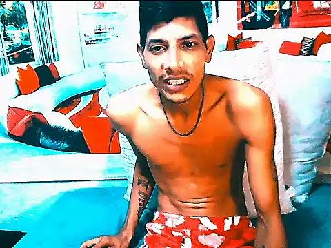 XXX chat uživo modela IndianSavageMale
