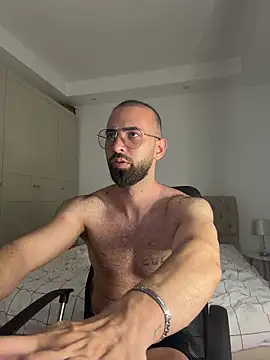 cloudymastersss Chat XXX in diretta