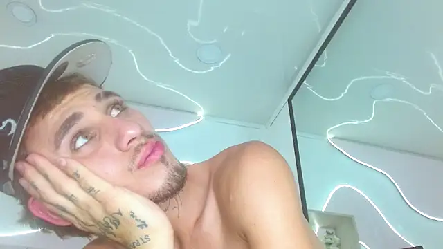 DanntheStiff 라이브 XXX 채팅