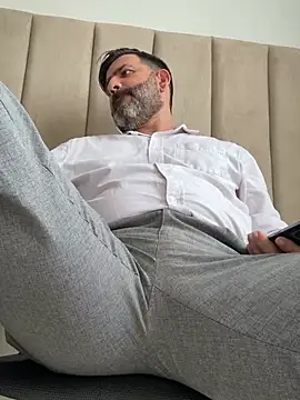 Hairy_Dad86's Live XXX Chat