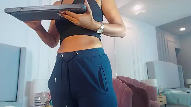ChantalGarner's Live XXX Chat