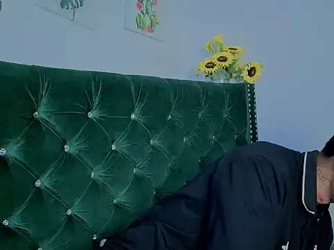 Chat +18 de Zayn_Moretti ao vivo
