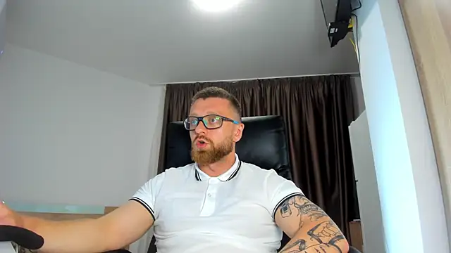 Živý XXX chat Findom_guy