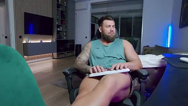 XXX chat uživo modela UbbeViking