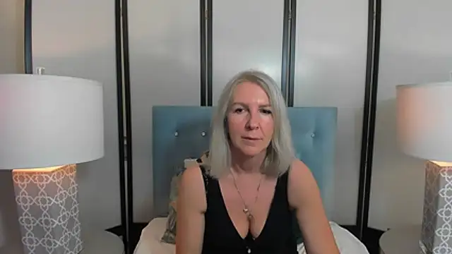 EricaTop's Live XXX Chat