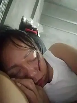 Moon_squirtt Obrolan Langsung XXX