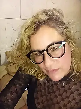 viviana49sexy 现场XXX聊天
