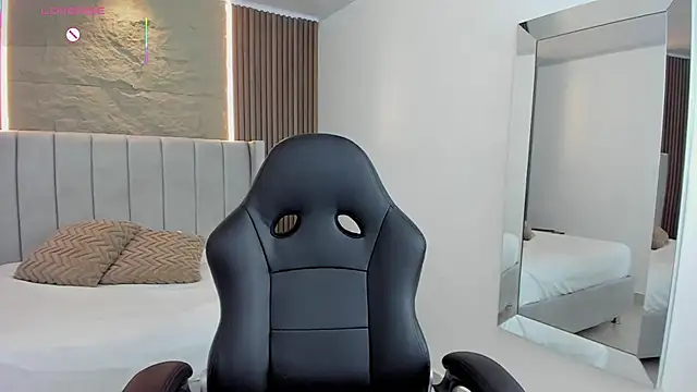 Živý XXX chat LISAPALMER7