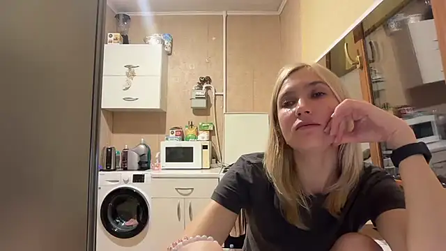 Онлайн чат XXX AngelJeni