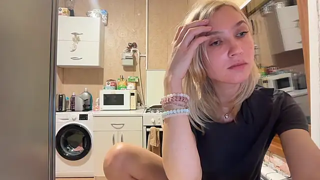 AngelJeni Chat XXX live