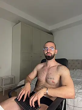 cloudymastersss Live XXX-chat