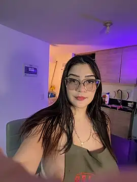 cutesarah_ Adlı Modelin Canlı XXX Sohbeti
