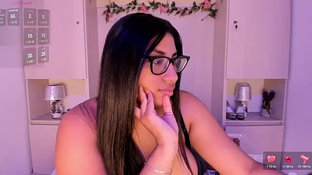 CANDYGABYY Adlı Modelin Canlı XXX Sohbeti