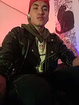 AlecBanne_: онлайн-секс-чат