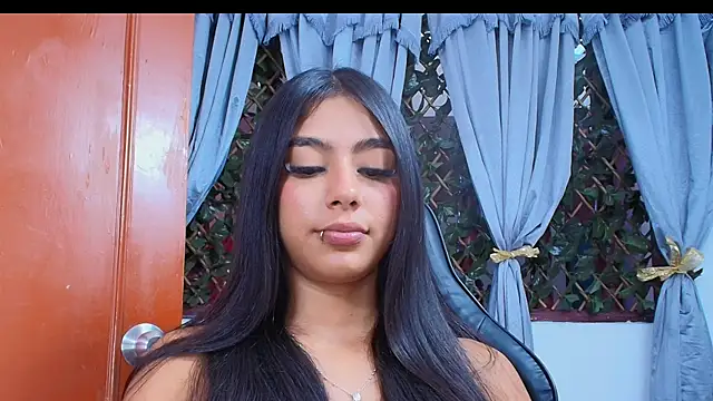 Sofia_Browm: онлайн-секс-чат