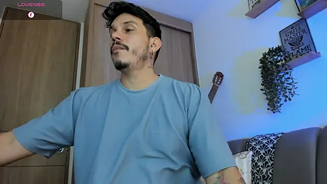Živý XXX chat alejandro_stark