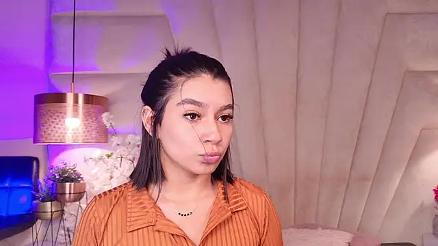 צ'אט XXX בשידור חי של AlyssaRay