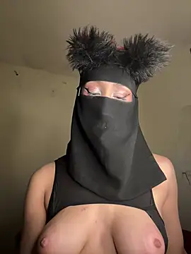 arabayla Adlı Modelin Canlı XXX Sohbeti
