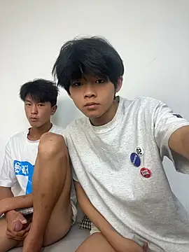 XBD-1's Live XXX Chat
