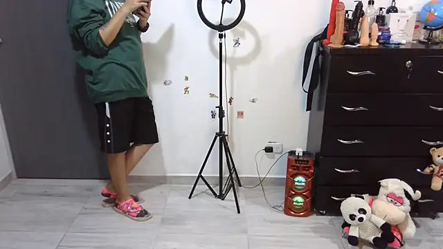 thomascooper7のライブXXXチャット