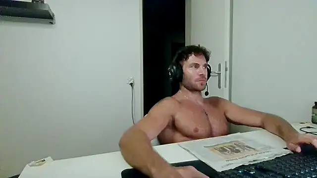 alpha-hunk Chat XXX live
