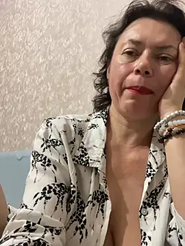 Kiramagic Adlı Modelin Canlı XXX Sohbeti
