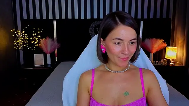 แชท XXX สดของ GracefulMichelle