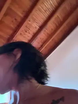 Chatroom XXX en direct de Ale_Lewis