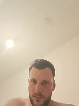 Cosmin224451 Chat XXX live