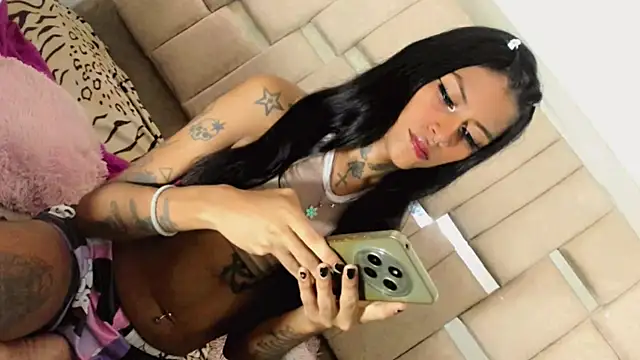 6sexybitchdirty66x Adlı Modelin Canlı XXX Sohbeti