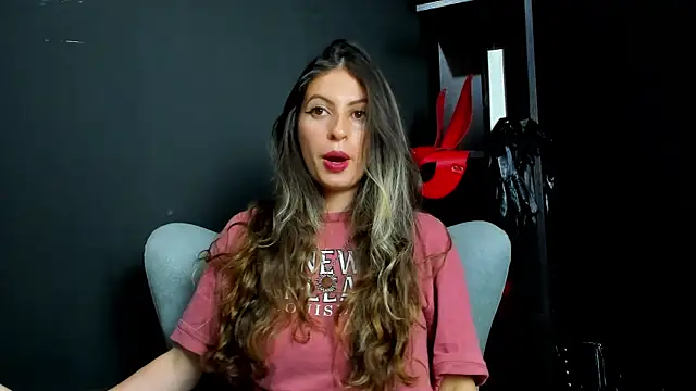 Chat +18 de GoddesLeila ao vivo