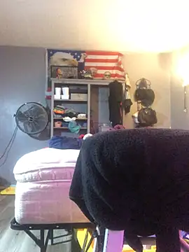 CaptHook931 Show in webcam