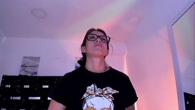 ZarayFeet's Live XXX Chat