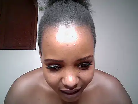 Chat XXX en directo de Queen_pretty2
