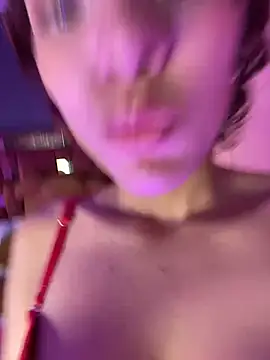 Scarlett_Squeritn Live XXX chat