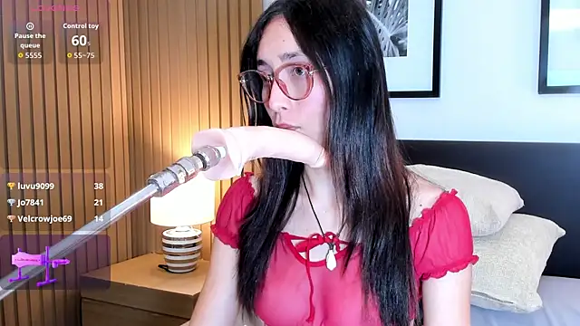 Živý XXX chat doll_bella_