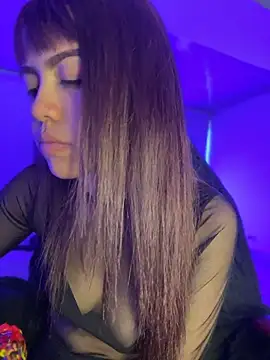 kira_ec's Live XXX Chat