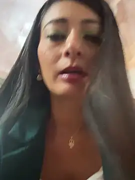 צ'אט XXX בשידור חי של IsabellaMariet