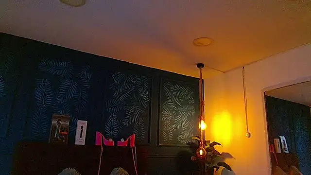 zohet_kriss' Live XXX Chat