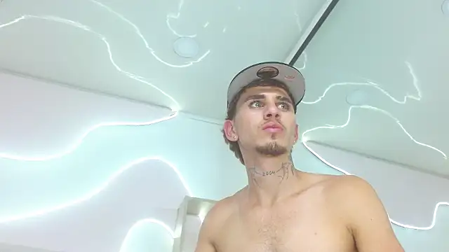 DanntheStiff 라이브 XXX 채팅