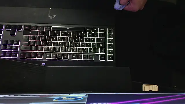 Yoloyo93's Live XXX Chat