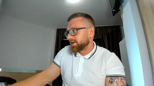 Онлайн чат XXX Findom_guy