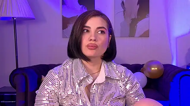 Chat XXX en directo de AdrianaToress