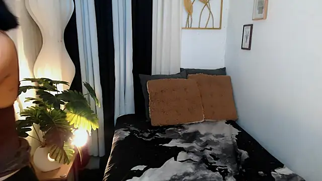Chatroom XXX en direct de PrettyChloe_Ts