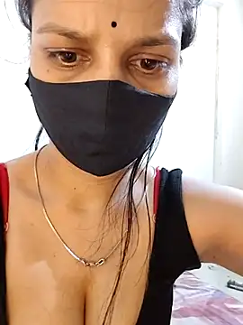 kiran-baby Adlı Modelin Canlı XXX Sohbeti