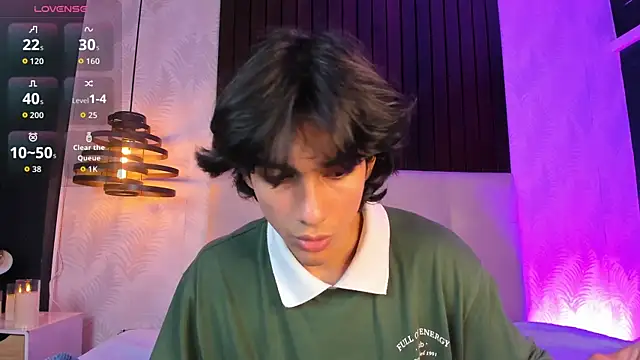 Chat XXX en directo de Cheys_Mast