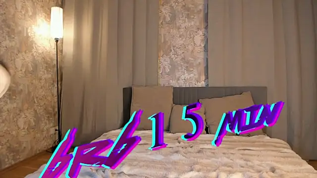 QuartzVenom Adlı Modelin Canlı XXX Sohbeti