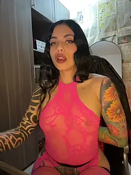 Chat +18 de i_am_nina_ ao vivo
