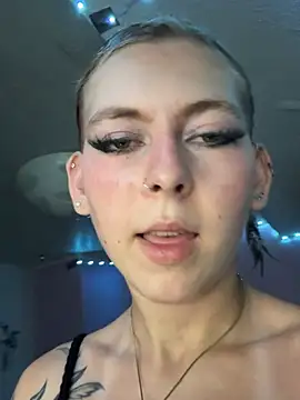 Lina-420 Live XXX-Chat